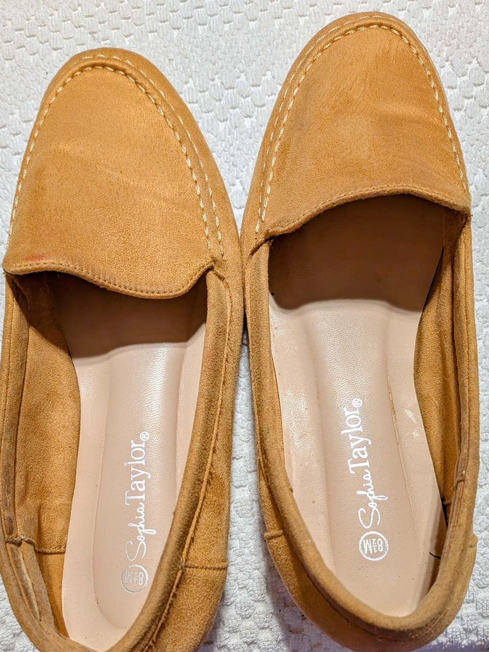 Sophia Taylor Women's Tan Faux Suede Loafers Mock Toe Slip On Size 8.5
